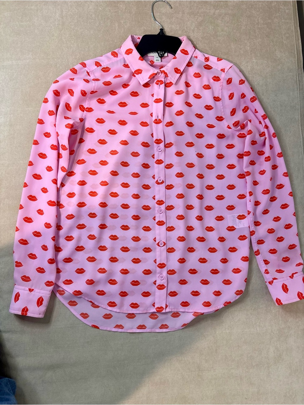 Lady's Pink Button-Front Shirt with Red Lip Print